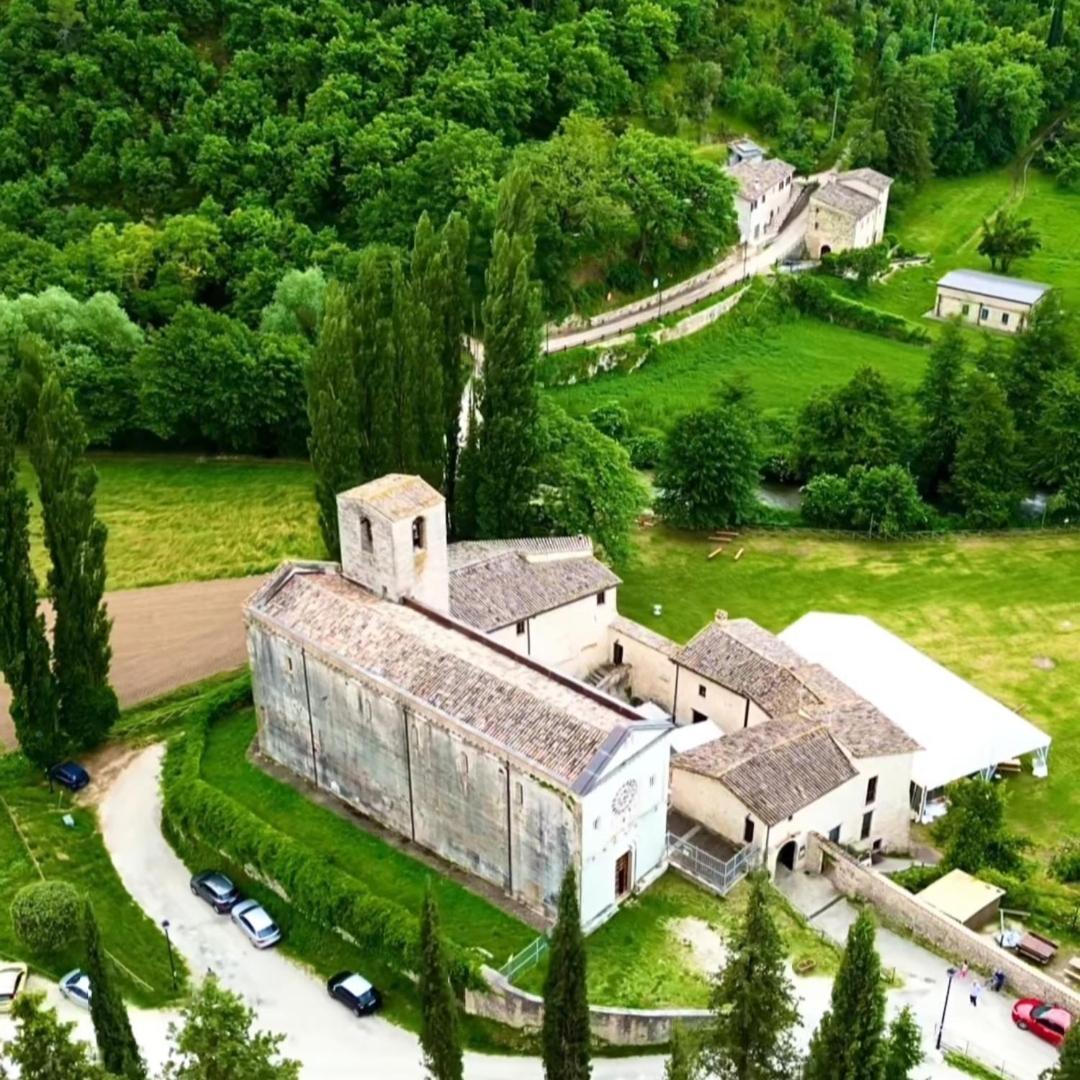 B&B Dell'Osteria SantʼAnatolia di Narco Exterior foto