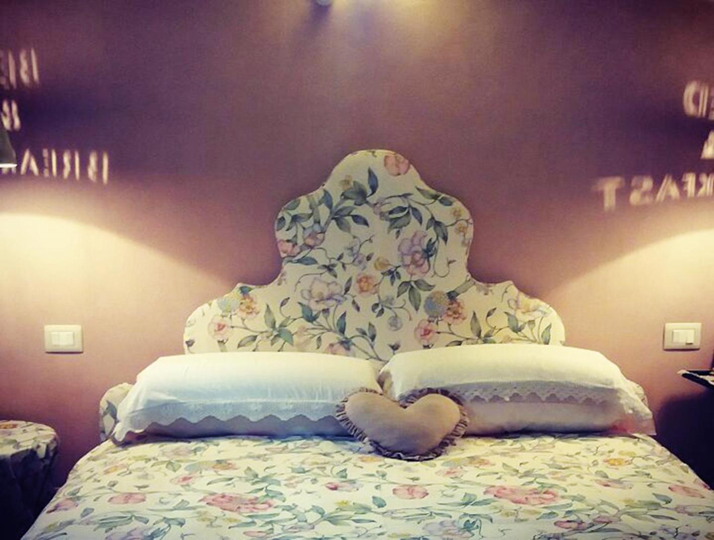 B&B Dell'Osteria SantʼAnatolia di Narco Habitación foto